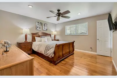 7087 E Pine Cone S, Cottonwood Heights, UT 84121 - Photo 9