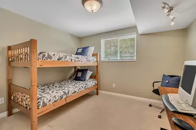 7087 E Pine Cone S, Cottonwood Heights, UT 84121 - Photo 17