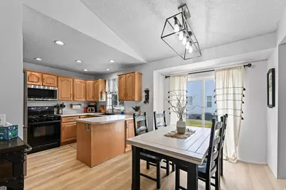 114 Spyglass Dr, Stansbury Park, UT 84074 - Photo 5