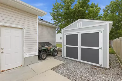 114 Spyglass Dr, Stansbury Park, UT 84074 - Photo 25