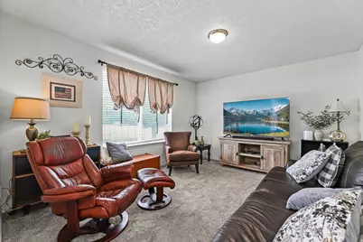 114 Spyglass Dr, Stansbury Park, UT 84074 - Photo 9