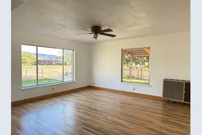 195 E 200 S, Kanosh, UT 84637 - Photo 9