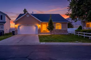 107 N Crystal Bay Dr W, Stansbury Park, UT 84074 - Photo 1