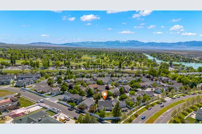 107 N Crystal Bay Dr W, Stansbury Park, UT 84074 - Photo 29