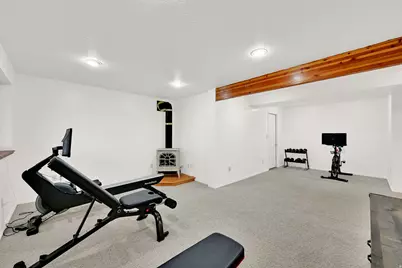 8975 E Pineview Dr, Huntsville, UT 84317 - Photo 33