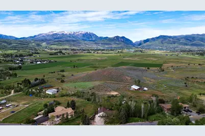 8975 E Pineview Dr, Huntsville, UT 84317 - Photo 37