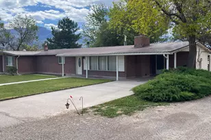 438 E Main St, Elsinore, UT 84724 - Photo 1