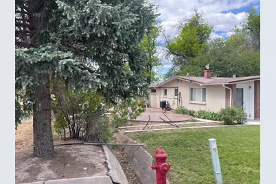 438 E Main St, Elsinore, UT 84724 - Photo 3