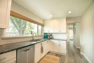 132 W Washington Ave S, Murray, UT 84107 - Photo 7