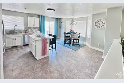 12717 S Diamondback Dr, Riverton, UT 84096 - Photo 7