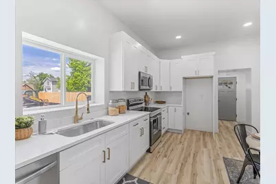 17 E 4800 S, Murray, UT 84107 - Photo 13