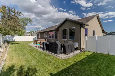 325 W 160 N, Clearfield, UT 84015 - Photo 33