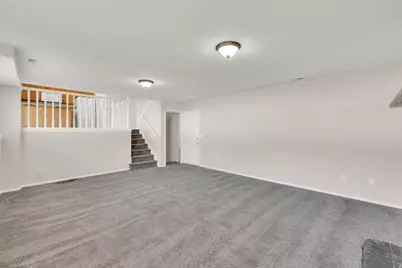 1126 N 1000 E, Layton, UT 84040 - Photo 17