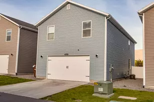 4370 N Angies Alley, Eagle Mountain, UT 84005 - Photo 33