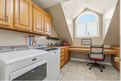 2114 W Surrey Cir, Taylorsville, UT 84129 - Photo 29