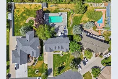 2114 W Surrey Cir, Taylorsville, UT 84129 - Photo 7