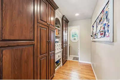 2114 W Surrey Cir, Taylorsville, UT 84129 - Photo 37