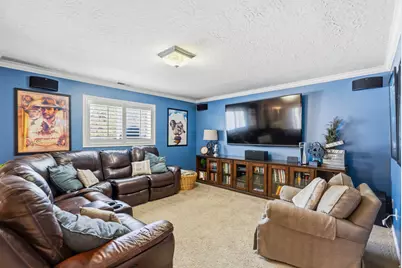 2114 W Surrey Cir, Taylorsville, UT 84129 - Photo 37