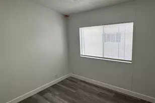 829 W Mount Tuscarora Dr S, Taylorsville, UT 84123 - Photo 9