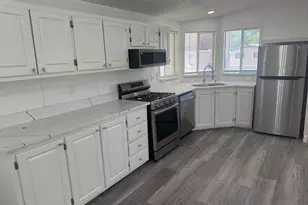 829 W Mount Tuscarora Dr S, Taylorsville, UT 84123 - Photo 3