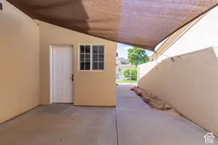542 W Hale Ave, Moab, UT 84532 - Photo 15