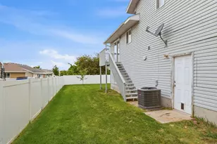 220 W 300 N, Hyde Park, UT 84318 - Photo 35