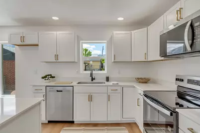 122 E 400 N, Tooele, UT 84074 - Photo 7