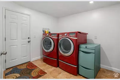 7092 N Cherokee St, Eagle Mountain, UT 84005 - Photo 11