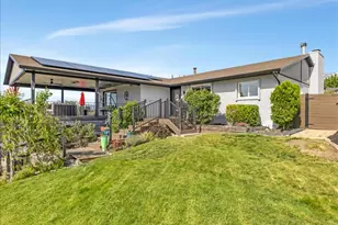 9135 S Morningview Dr E, Sandy, UT 84094 - Photo 1