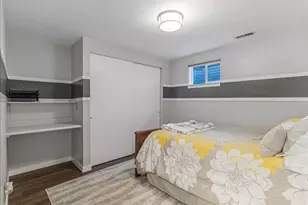9135 S Morningview Dr E, Sandy, UT 84094 - Photo 29