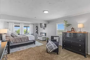 9135 S Morningview Dr E, Sandy, UT 84094 - Photo 19