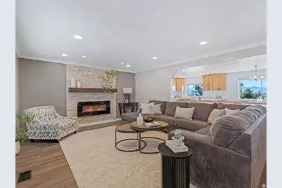 9135 S Morningview Dr E, Sandy, UT 84094 - Photo 13