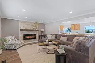 9135 S Morningview Dr E, Sandy, UT 84094 - Photo 13