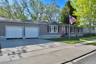 395 N Cedar View St E, Orangeville, UT 84537 - Photo 3