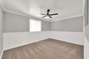 5568 W Golden Gate Cir S, West Jordan, UT 84081 - Photo 15