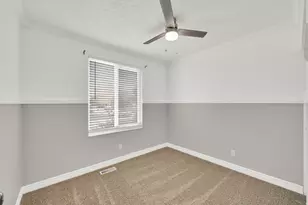 5568 W Golden Gate Cir S, West Jordan, UT 84081 - Photo 17