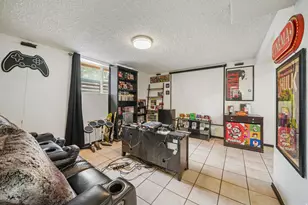 3286 W 4795 S, Taylorsville, UT 84129 - Photo 17