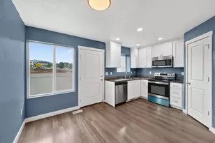 295 W Spruce Way, Santaquin, UT 84655 - Photo 7