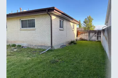 972 E Sagehill Dr, Millcreek, UT 84124 - Photo 33