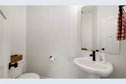 983 N Ledger Dr #205, Saratoga Springs, UT 84045 - Photo 15