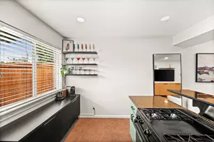 650 N 300 W, Salt Lake City, UT 84103 - Photo 5