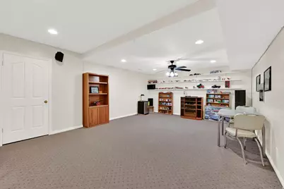 2698 E 1650 N, Layton, UT 84040 - Photo 33