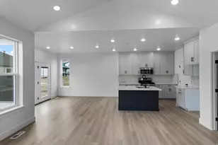 645 N 200 E, Providence, UT 84332 - Photo 11