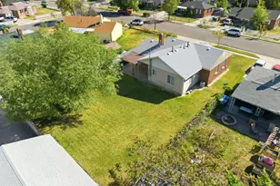 1131 S Redwood Dr W, Salt Lake City, UT 84104 - Photo 25