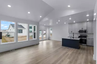 649 N 170 E, Providence, UT 84332 - Photo 5