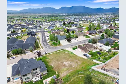 197 W Olympic Ln, Elk Ridge, UT 84651 - Photo 3