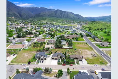 269 W Olympic Ln, Elk Ridge, UT 84651 - Photo 17