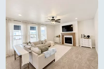 2060 W 850 S, Layton, UT 84041 - Photo 3