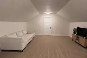 2060 W 850 S, Layton, UT 84041 - Photo 11