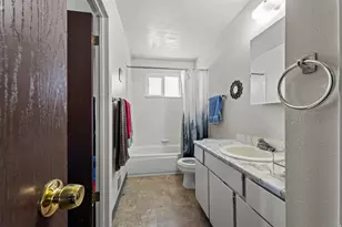 2402 W 710 N, Provo, UT 84601 - Photo 7